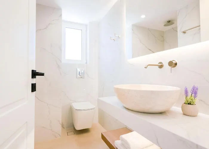 Xenios Zeus, Seaview Summer Retreats Корони